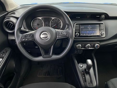 Used 2023 Nissan Kicks S FWD image 17
