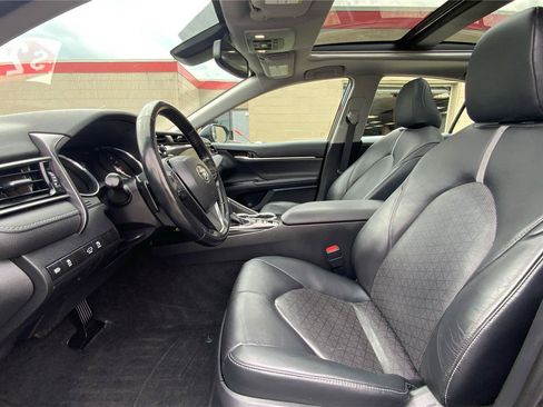 Used 2019 Toyota Camry XSE w/ Carpet Mat Package FWD image 10