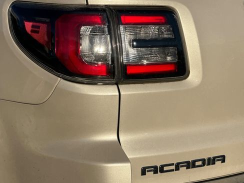 Used 2015 GMC Acadia Denali image 7