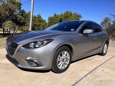 Used 2016 MAZDA MAZDA3 i Sport w/ Preferred Equipment Package image 4