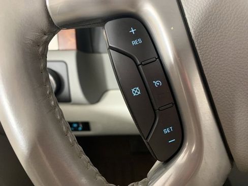 Used 2011 GMC Sierra 2500 SLT w/ SLT Convenience Package image 18