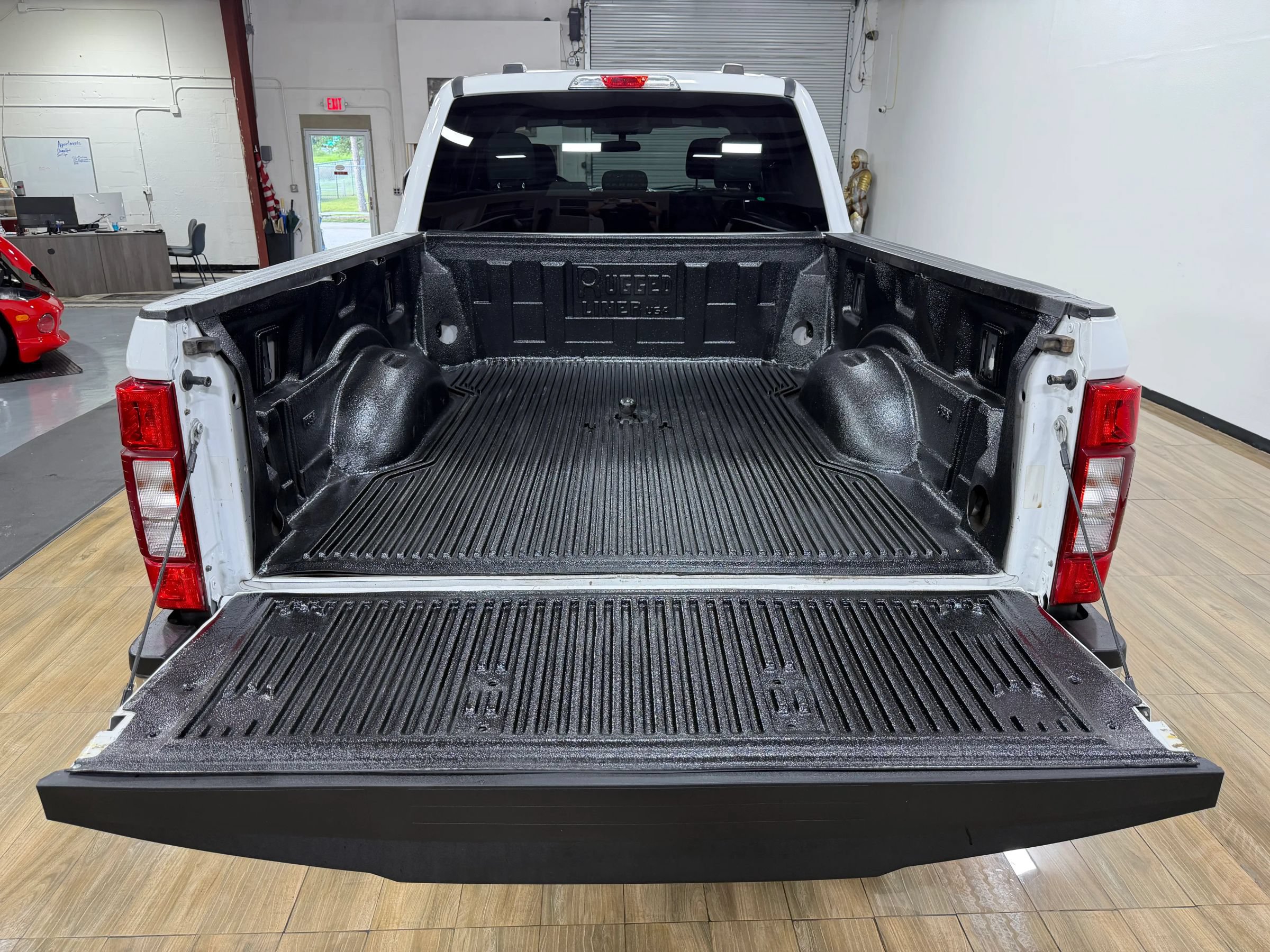 Used 2022 Ford F250 XLT w/ XLT Value Package AWD/4WD image 8