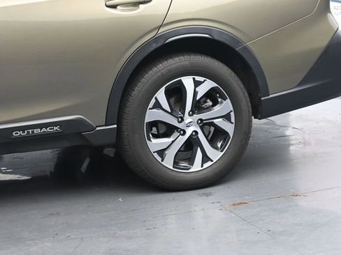 Used 2022 Subaru Outback Limited AWD/4WD image 13