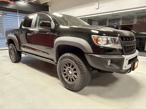 Used 2020 Chevrolet Colorado ZR2 w/ Colorado ZR2 Bison Edition AWD/4WD image 13
