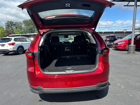Certified 2024 MAZDA CX-90 Plug-In Hybrid w/ Preferred AWD/4WD image 11
