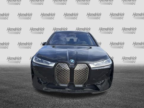 Used 2024 BMW iX xDrive50 w/ Premium Package AWD/4WD image 3