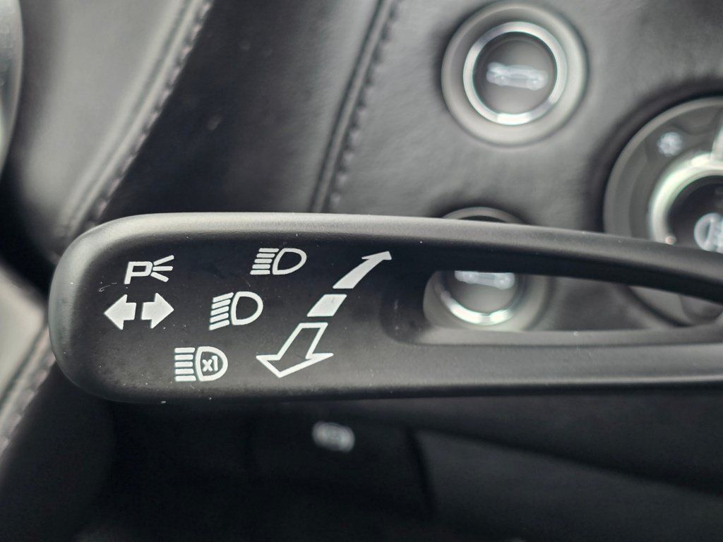 Used 2022 McLaren GT RWD image 34