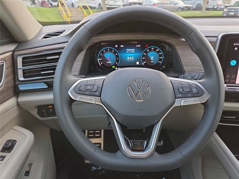 New 2026 Volkswagen Atlas SEL Premium R-Line AWD/4WD image 14