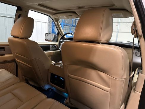 Used 2017 Ford Expedition EL XLT w/ Equipment Group 202A image 24