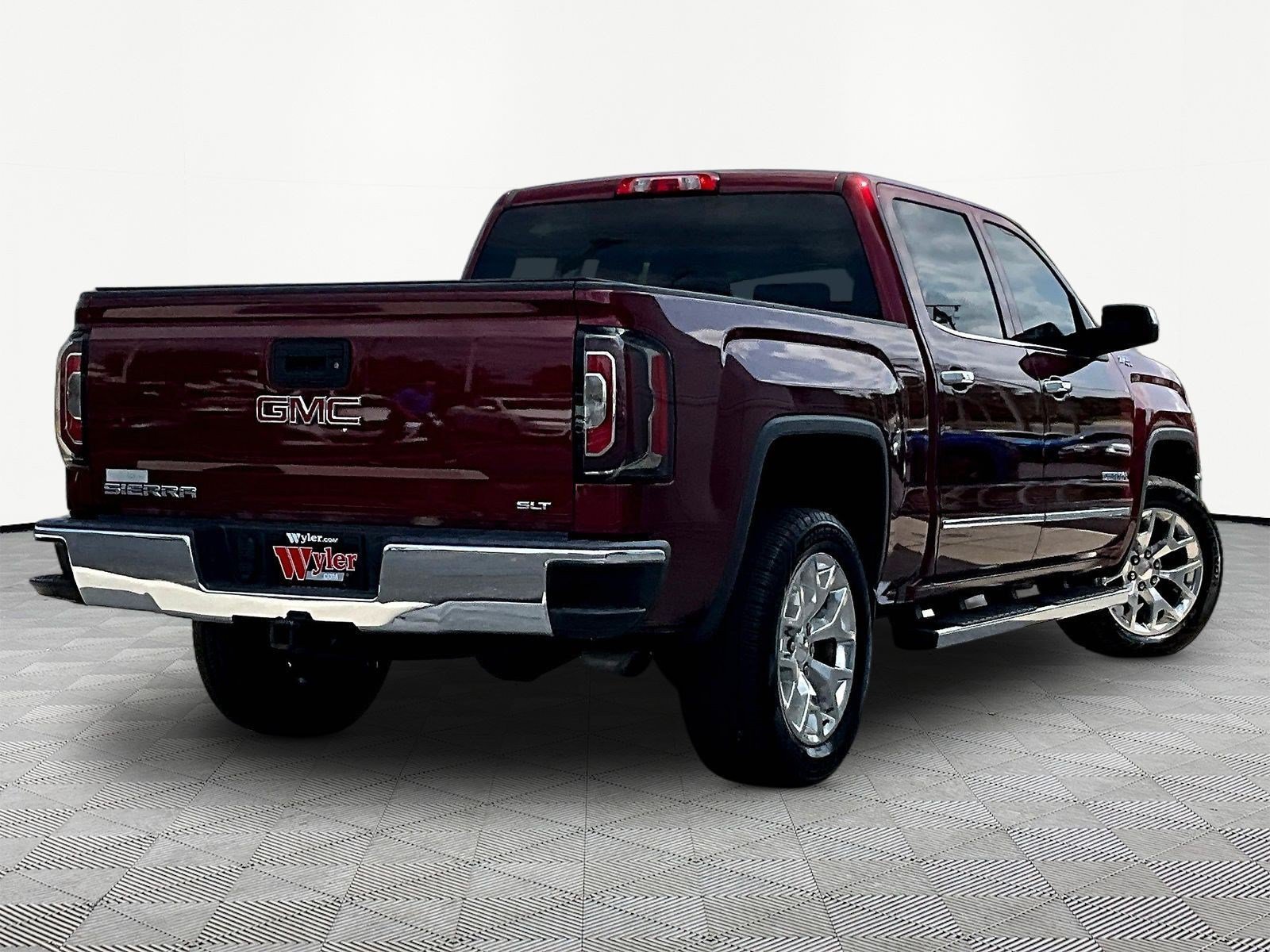 Used 2017 GMC Sierra 1500 SLT w/ SLT Premium Package AWD/4WD image 6