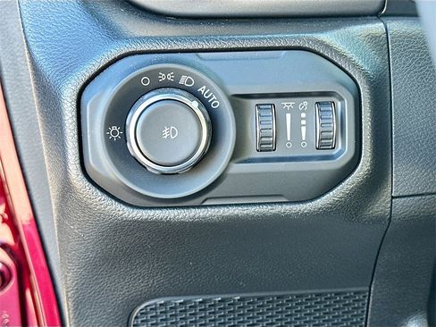 Used 2022 Jeep Wrangler Unlimited Sport image 10