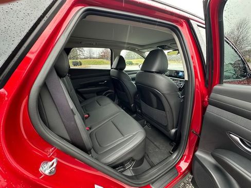 Used 2025 Hyundai Tucson SEL AWD/4WD image 17