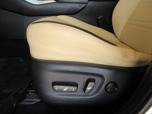 Used 2017 Lexus NX 200t AWD w/ Premium Package image 32