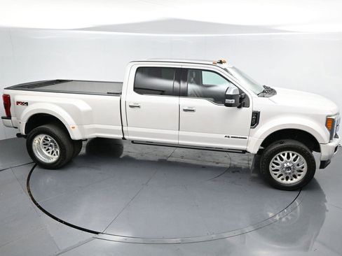 Used 2019 Ford F450 Platinum w/ Platinum Ultimate Package AWD/4WD image 43