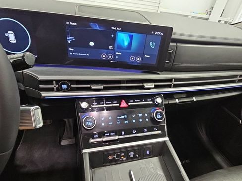 Used 2024 Hyundai Santa Fe Limited FWD image 14