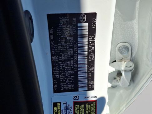 Used 2025 Toyota Camry SE w/ Convenience Package FWD image 23