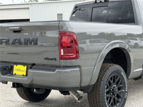 New 2026 RAM 2500 Limited AWD/4WD image 10