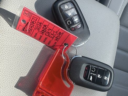 Used 2024 Honda CR-V EX-L image 30