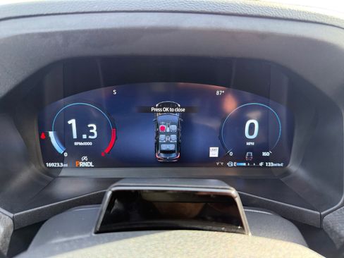 Certified 2025 Ford Explorer Platinum w/ LUX Leather Package image 11