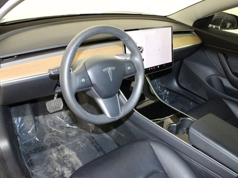 Used 2020 Tesla Model 3 Long Range image 19