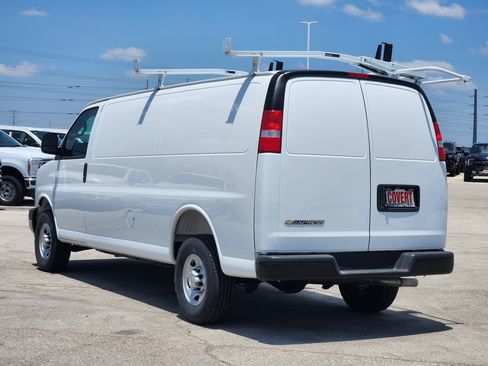New 2026 Chevrolet Express 2500 Extended RWD image 5