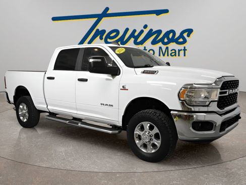 Used 2024 RAM 2500 Big Horn w/ Off Road Package AWD/4WD image 1