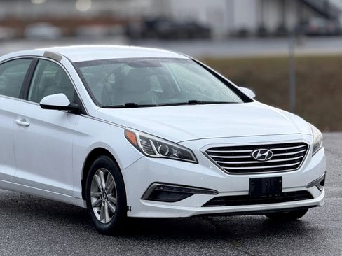 Used 2015 Hyundai Sonata SE w/ Option Group 09 image 15