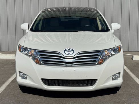 Used 2012 Toyota Venza XLE w/ XLE Premium Pkg image 2