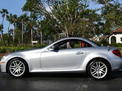 Used 2009 Mercedes-Benz SLK 300 image 34