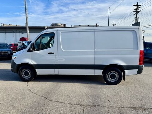Used 2022 Mercedes-Benz Sprinter 1500 image 7