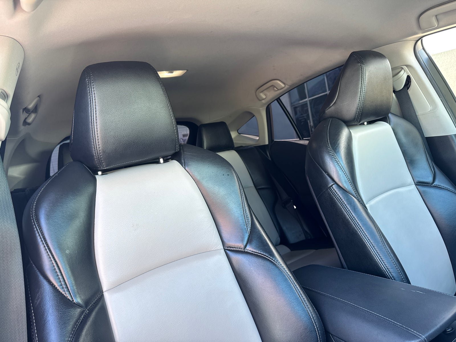 Used 2021 Toyota Venza LE w/ Carpet Mat Package (TMS) AWD/4WD image 17