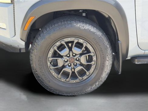 Used 2023 Nissan Frontier PRO-4X w/ Pro-4X Premium Package AWD/4WD image 32