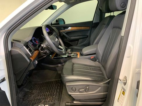 Used 2023 Audi Q5 2.0T Premium w/ Convenience Package AWD/4WD image 18