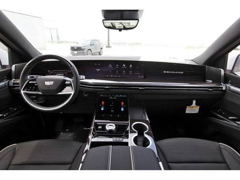 New 2026 Cadillac Escalade ESV Luxury image 9