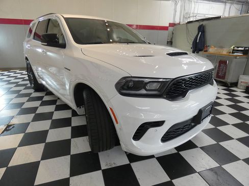 Used 2024 Dodge Durango R/T AWD/4WD image 3