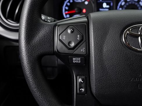 Used 2022 Toyota Tacoma SR RWD image 16