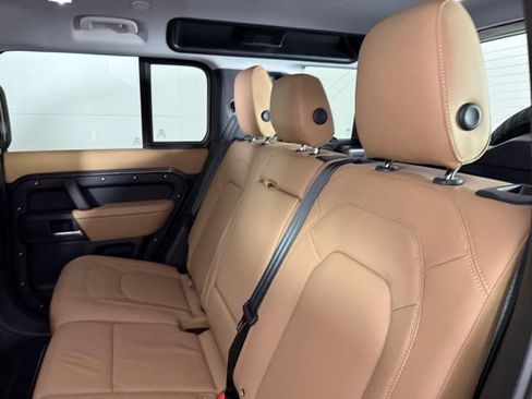 New 2025 Land Rover Defender 110 S image 26
