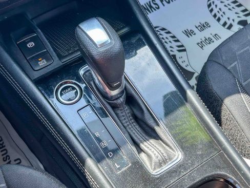 Certified 2023 Nissan Kicks SV FWD image 20