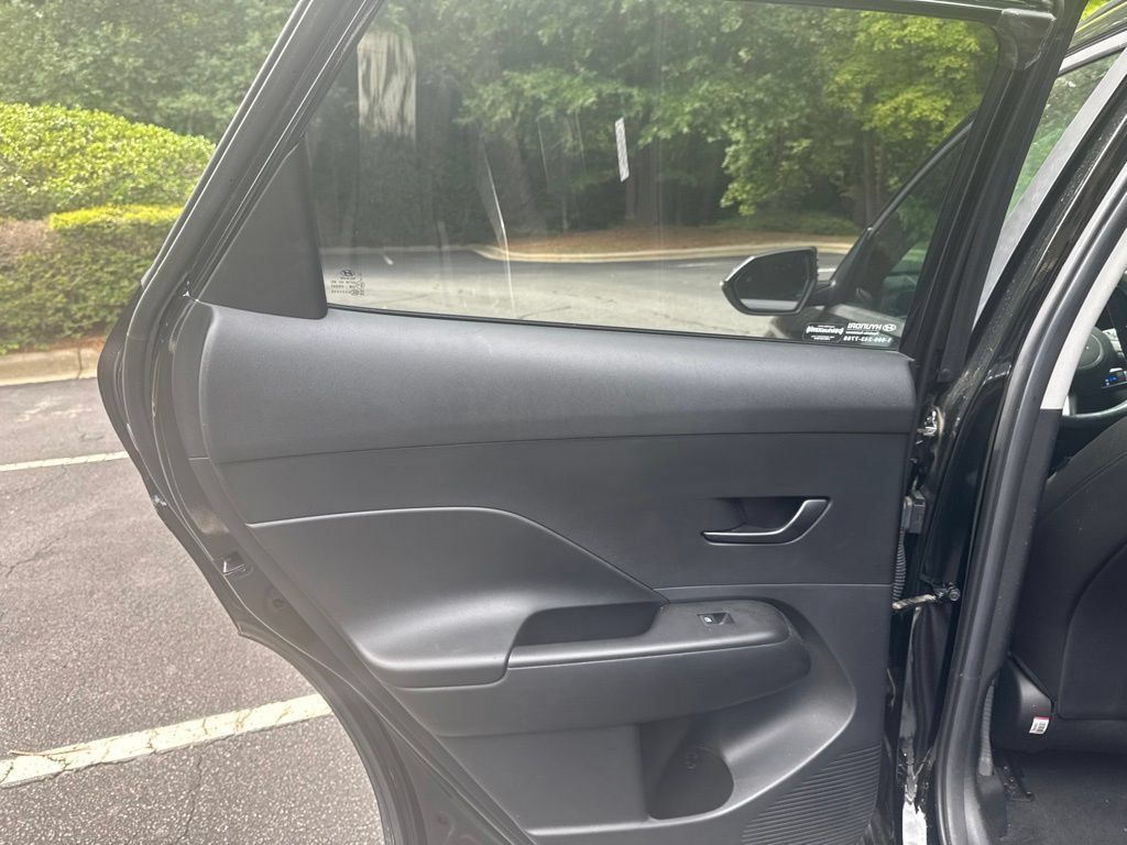 Used 2024 Hyundai Kona SEL FWD image 20