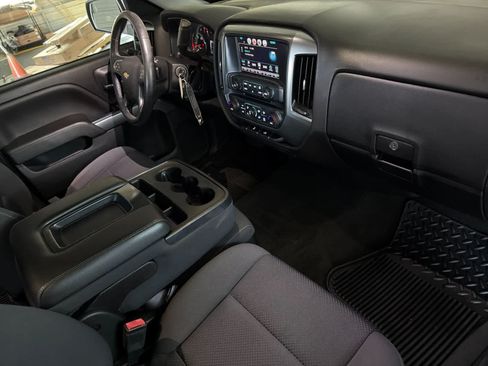 Used 2018 Chevrolet Silverado 1500 LT w/ LT Convenience Package RWD image 15