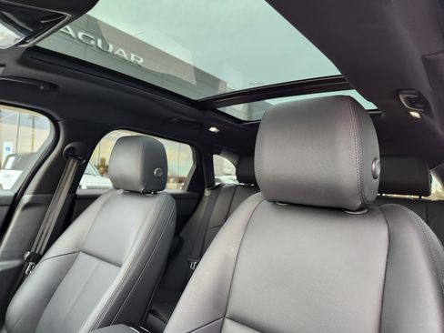 Certified 2026 Land Rover Range Rover Velar Dynamic SE image 12