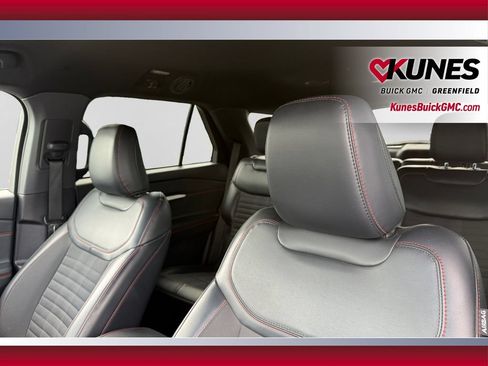Used 2025 Ford Explorer ST-Line AWD/4WD image 17