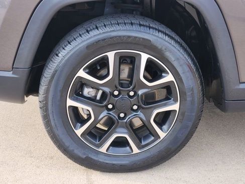 Used 2021 Jeep Compass Trailhawk image 18