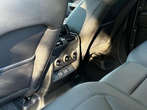 Used 2026 Land Rover Defender 110 S image 19