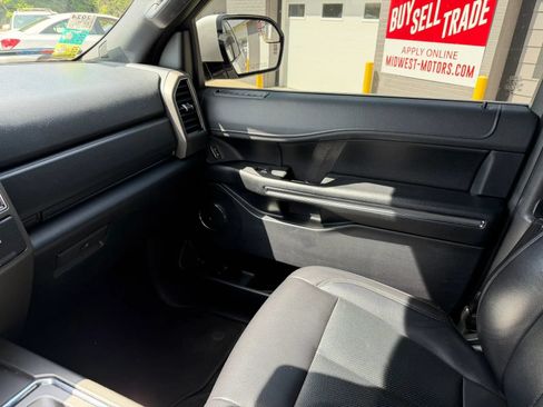 Used 2019 Ford Expedition Max XLT AWD/4WD image 12