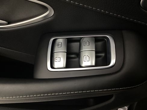 Used 2018 Mercedes-Benz S 560 4MATIC Sedan image 41