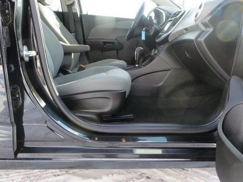 Used 2017 Chevrolet Sonic LS image 18