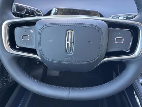 New 2026 Lincoln Nautilus Reserve image 25