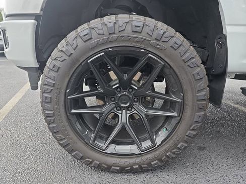 Used 2024 Ford F150 Platinum w/ FX4 Off-Road Package AWD/4WD image 36