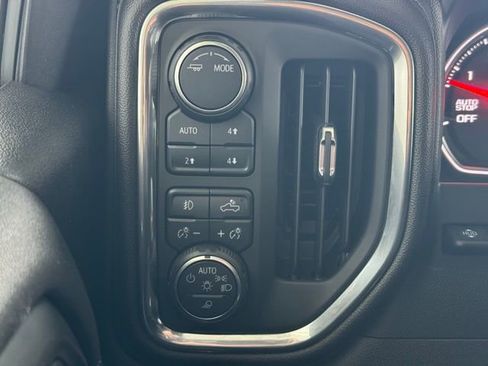 Used 2020 Chevrolet Silverado 1500 LTZ w/ LTZ Premium Package image 29